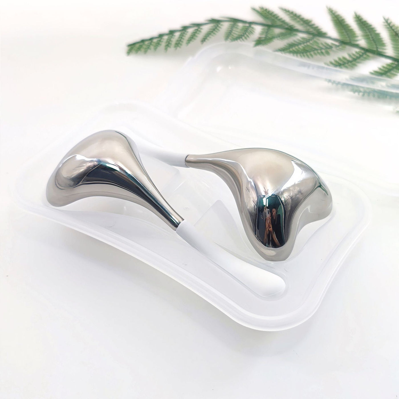 Ice Spoon for Massage and Care of the Face and Eyes